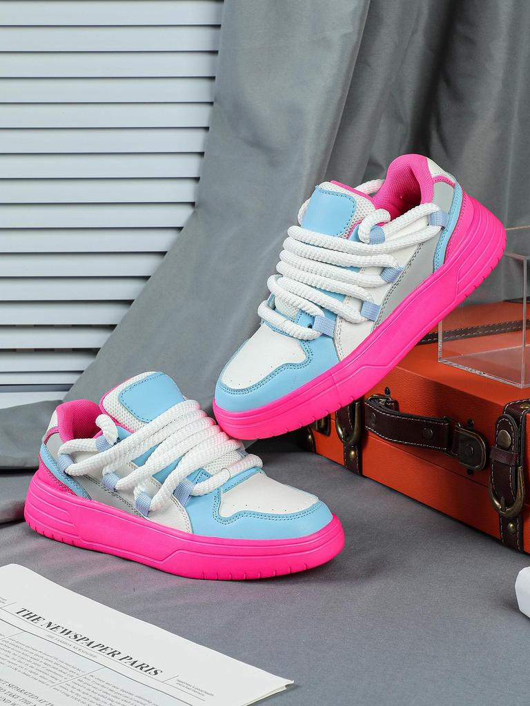 Korean-Style Trendy Thick-Soled Lace-Up Sneakers for Couples - Soft, Comfortable, Fashionable Outdoor Casual Women's Shoes