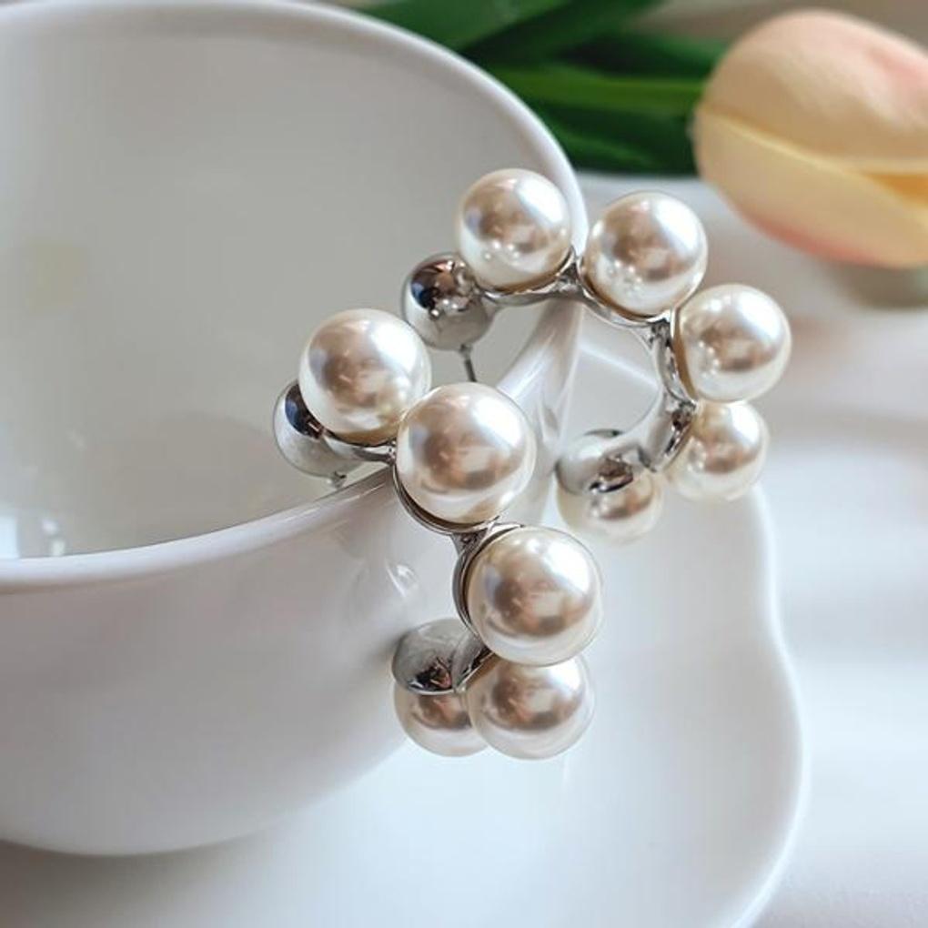 Women's Daily Big Pearl Earrings Dongdongdongring
