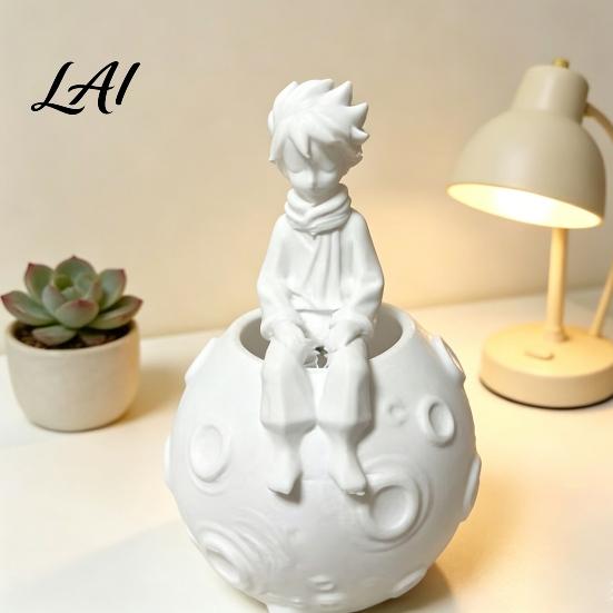 Fine Detail Moon Pattern Decor 3D Printed Little Prince on Planet Pen Holder Multi-Functional Hollow Storage for Pencil Organizer Makeup Brushes,