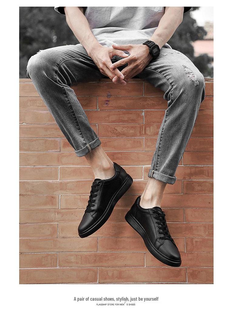 Schnürlose Herren-Skateschuhe aus echtem Leder - Weiche Sohle, Atmungsaktiv, Vielseitig, Minimalistisch, Große Größe 46, Flaches Weißes Design.