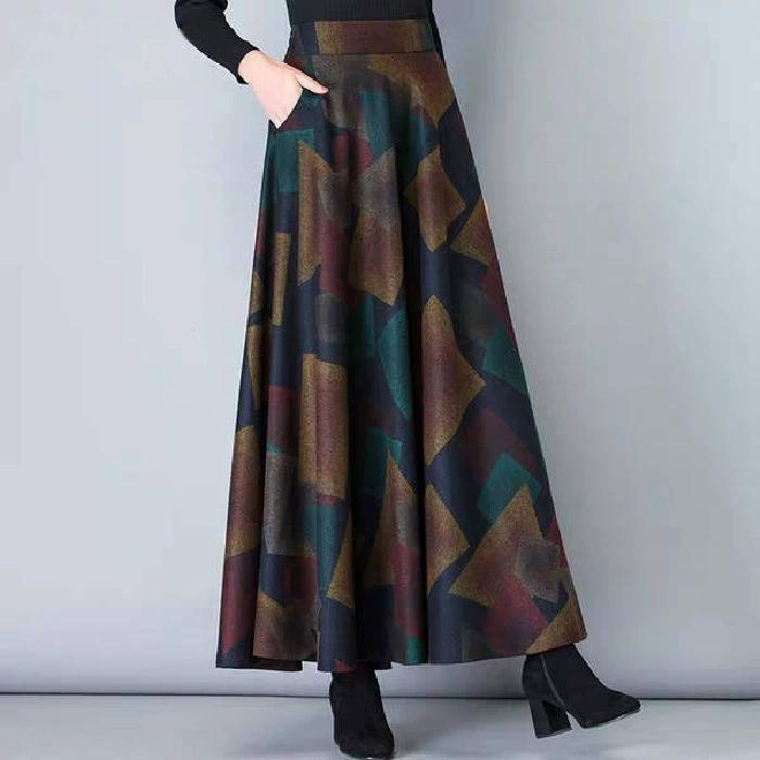 Woolen Skirt Elastic High Waist Large Hem Maxi Skirt with Plaid Pattern A-Line Autumn Winter Skirt Daily Wear