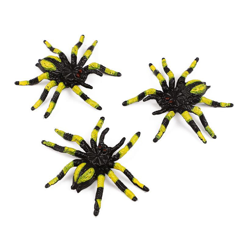 5Pcs Realistic Plastic Spiders Halloween Party Decoration for Home Indoor Outdoor Spider Web Haunted House Spooky Horror Props