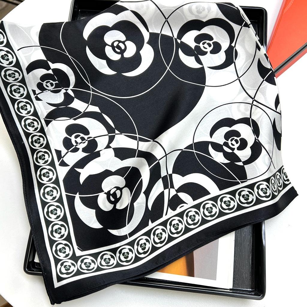Temperament Camellia High Sense Mulberry Silk Square Scarf Ins Design Sense Is Good To Match Decorative Mulberry Silk Scarf Scarf Women