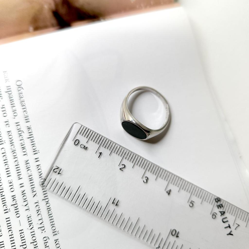 Strieborný prsteň s prírodným onyxom, hmotnosť výrobku 2,81 g (60002126)