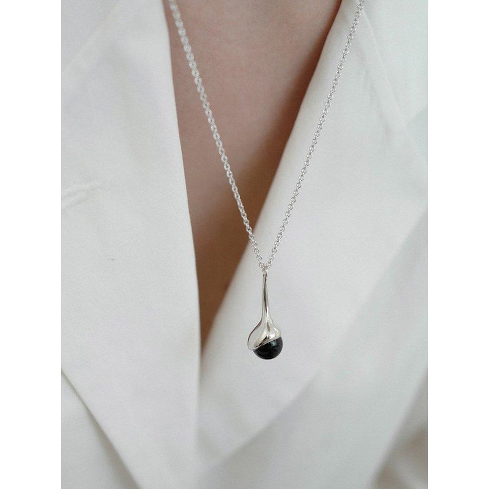 Stone Bud Necklace (Onyx)