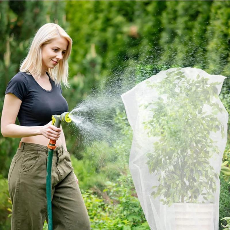 Garden Plant Insect Netting Vegetable, Flower and Fruit Care Cover Netting Pest Control Bird-proof 60 Mesh Protective Netting