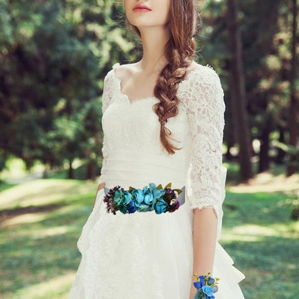 Blue Flower Silver Waist Cincher: Wide Belt with Sweet Decorative Design for Women
