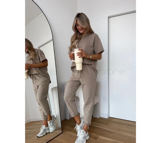 

Women s Casual Short Sleeve Top and Jogger Pants Set with Comfortable Fit 5XL абрикосовий