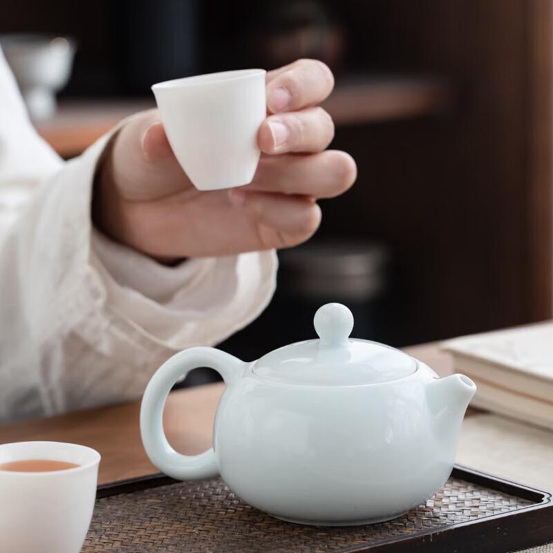 Yingqing Glaze Celadon Xishi Teapot