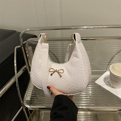 Sweet Girl Heart 2025 Woven Pattern New Simple Fashion Foreign Style Bow Underarm Shoulder Bag High Sense
