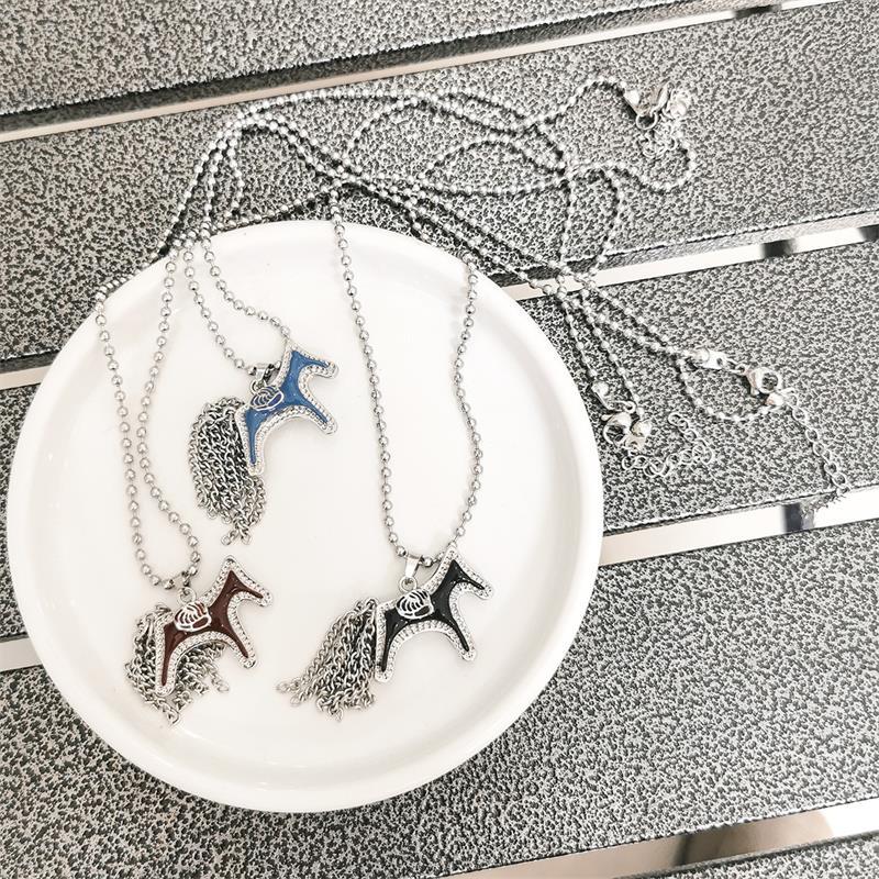 Titanstahl Pferd Pony Quaste Anhänger Halsketten Damen Mujer Verstellbare Lange Seil Pulloverkette Hals Accessoires Geschenke
