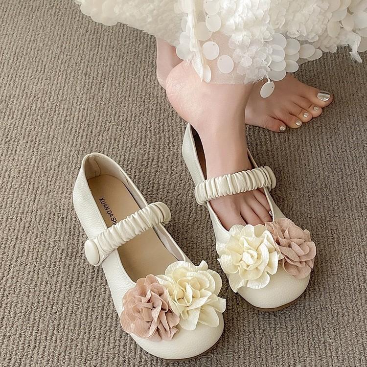 Nische Feenwind flacher Mund einzelne Schuhe Damen 2025 Herbst neu Retro Blume sanfte Abendschuhe Mary Jane Damenschuhe