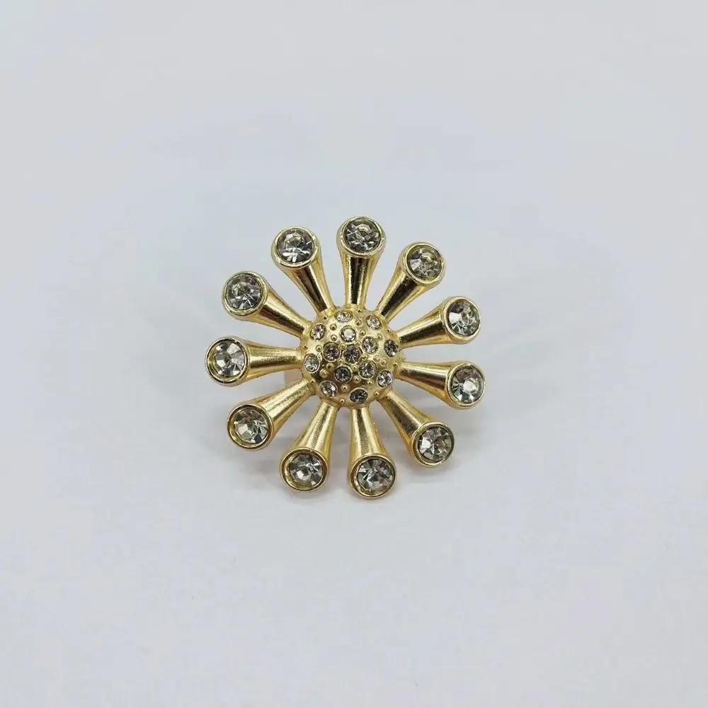 Exquisite Rhinestone Metal Buckle Clasp Craft DIY Woven Bag Purse Hat Decor Bag Pendant Decoration