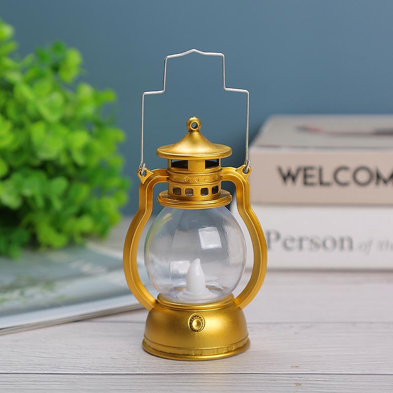 Retro Portable Lantern Vintage LED Light Christmas Decoration Halloween Electronic Candlestick Bar Atmosphere Layout Light