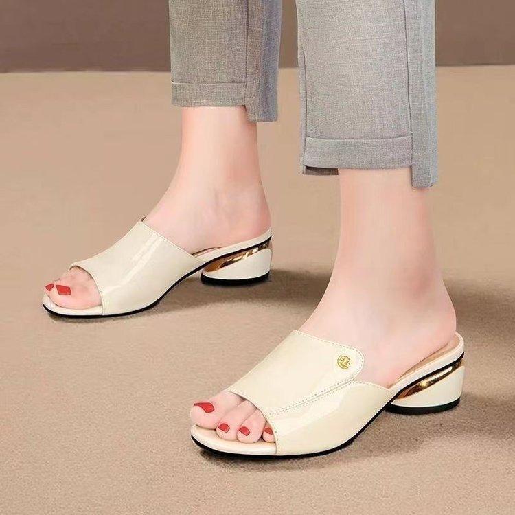 Thick-heeled Thick-soled Slippers for Women's Outer Wear 2025 Summer New Thick-heeled Soft-leather Mother Cool Slippers Fashionable Low-heeled Slipper