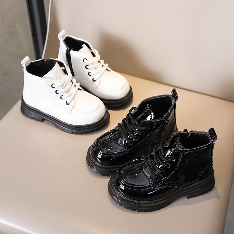 2025 Herbst und Winter Jungen- und Mädchenstiefel Kinder Einzelstiefel Mode Martin-Stiefel Koreanische Version Baby Leder Einzelstiefel Kinder