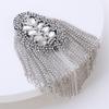 Handgefertigte Strass Mode Quaste Kette Schulterklappen Abzeichen Perlen Aufnäher Metall Epaulette Epaulet Anstecknadel Brosche Medaille