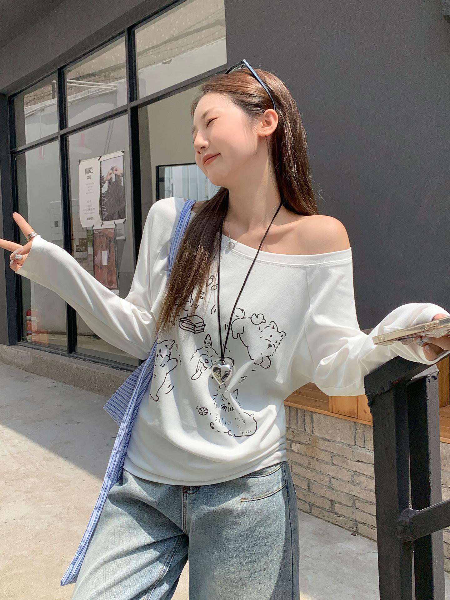 

Summer new Korean version loose and thin versatile puppy print slanted shoulder long sleeve women s casual white top S белый