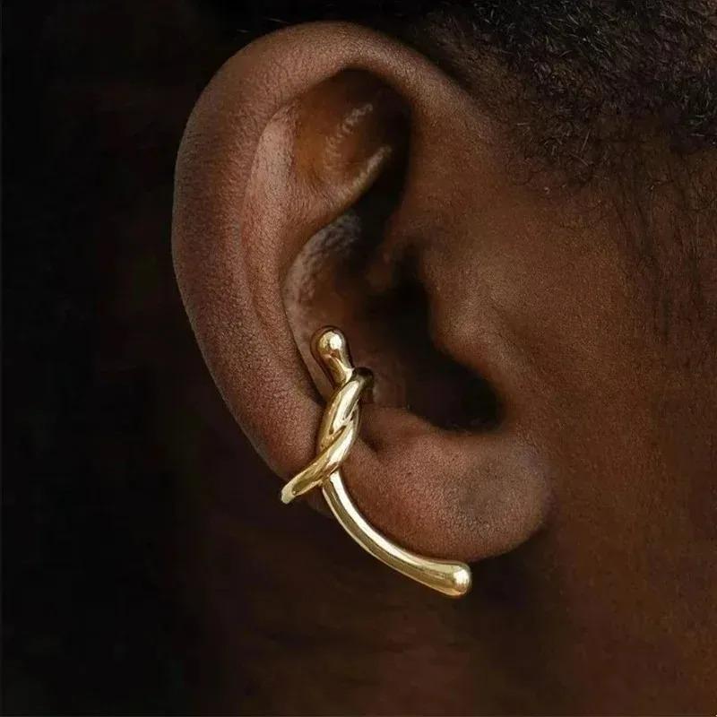 New Gothic Stereo Conch Marine Texture Ancient Copper Stud Earrings for Men Women Hallowmas Punk Zircon Vacation Accessory Gift