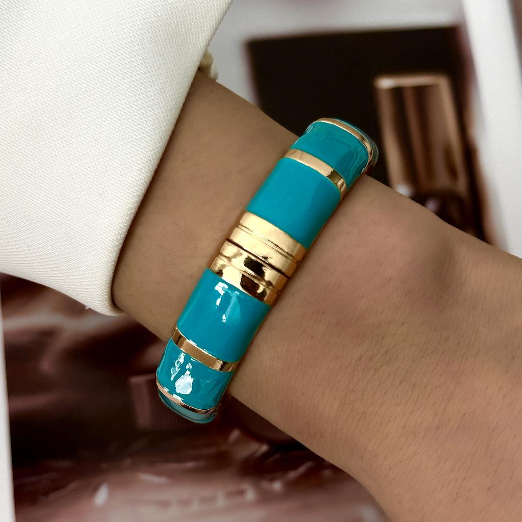 Vintage Punk Enamel Dripping Oil Cuff Bangles For Women Floral Rhinestone Exaggerated Geometric Bracelet Party Aesthetic Jewelry