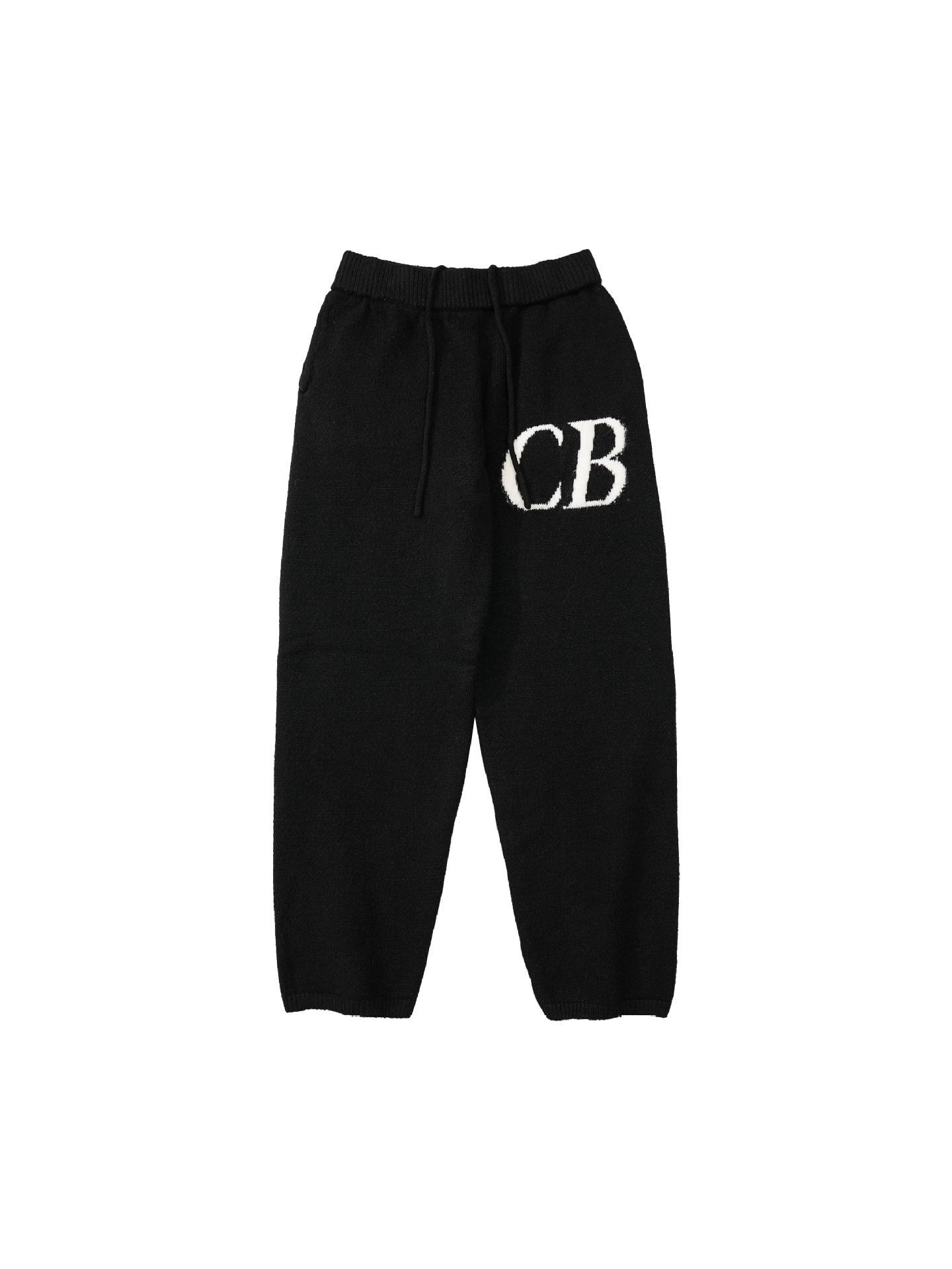 

CB Trendy Minimalist Logo Жаккардовый свитер - унисекс, свободный крой, круглый вырез M