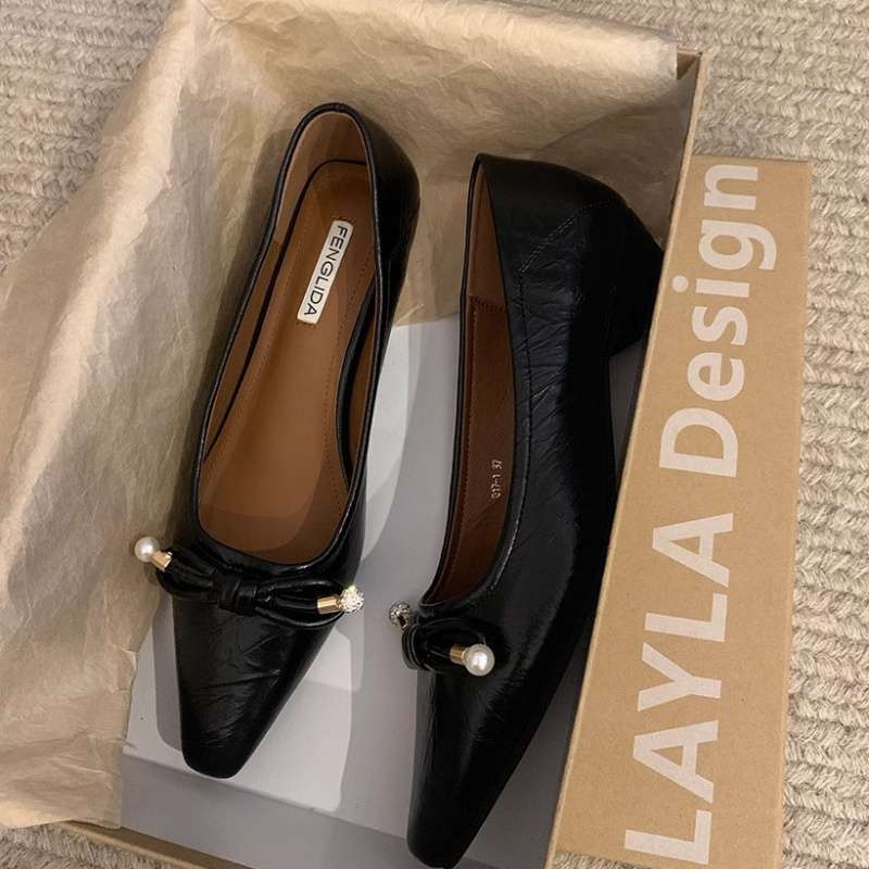 2025 spring and autumn new pointed single shoes fairy shoes light mouth silver bow with skirt temperament high heel single shoes