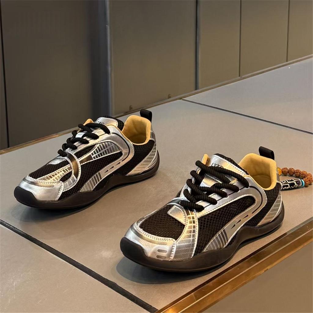 Herrenschuhe Trend 2026 Neue Sommer Mesh Atmungsaktiv Fahren Nische Vielseitig Leicht Bequem Lässig Sport