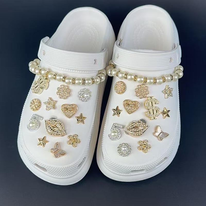 24/26PCS Shoe Charms Set Golden Lip Letter Butterfly Pentagram Chain Shoe Decorati Buckle for Sandals Clogs DIY Accessories Gift