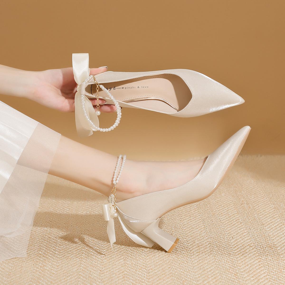 

Красные свадебные туфли на высоком каблуке 6 см, туфли на высоком каблуке с острым бантом, женская обувь на толстом каблуке, новые свадебные туфли с водными бриллиантами 39