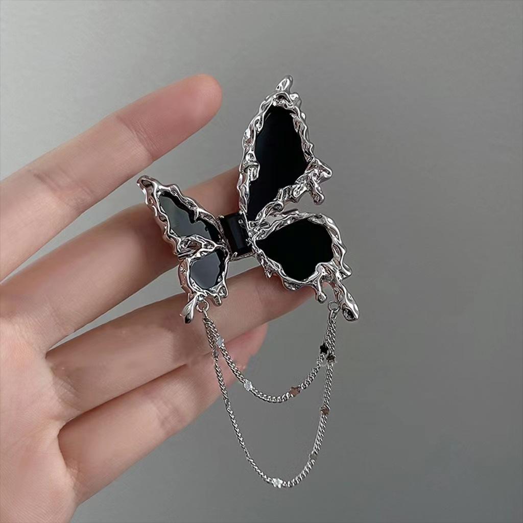 

Black Butterfly Tassel Female Ins Sweet and Cool Style, High-end Temperament, Versatile and Fashionable Brooch 5*6CM