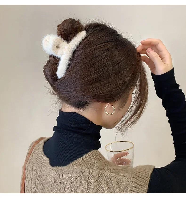 Kawaii Herbst Winter Pelz Haarspangen Clip Mode Vintage Einfarbig Haarige Hai Haarspange für Frauen Mädchen Haarnadel Koreanische Accessoires