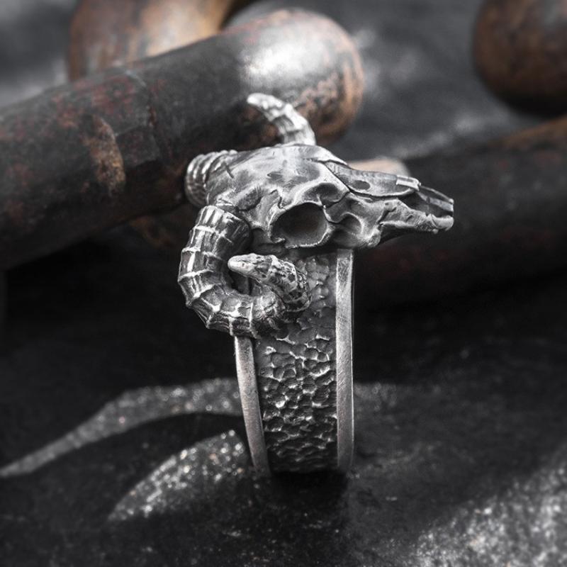 Vintage Punk Style Skull Sheep Head Ring Hip Hop Personalized Motorcycle Opening Adjustable Skull Ornament for Men and Women