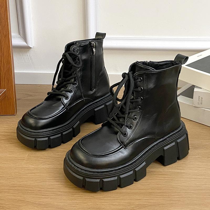 Small Man Increases Height British Fried Street Short Boots Women's 2025 Winter New Thick Heel Fashion Showing Feet Small Thin Velvet Martin Boots