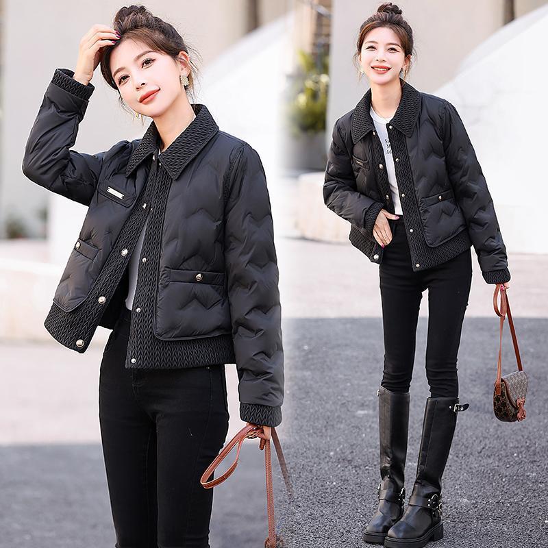 

Женская короткая пуховая куртка с ромбовидным узором - Зимняя коллекция 2024, Французский стиль, Легкая, Теплая, Пальто из пуха белой утки. XL [Recommended 125-140 lbs]