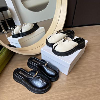 Stazione Europea con plateau borsa testa mezza pantofole da donna 2025 estate nuove indossare alla moda versatili a un pedale pantofole pigre