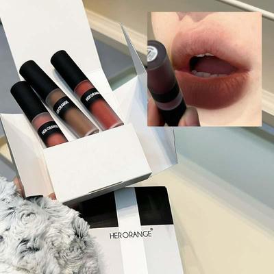 Make-up na rty – Rtěnky
