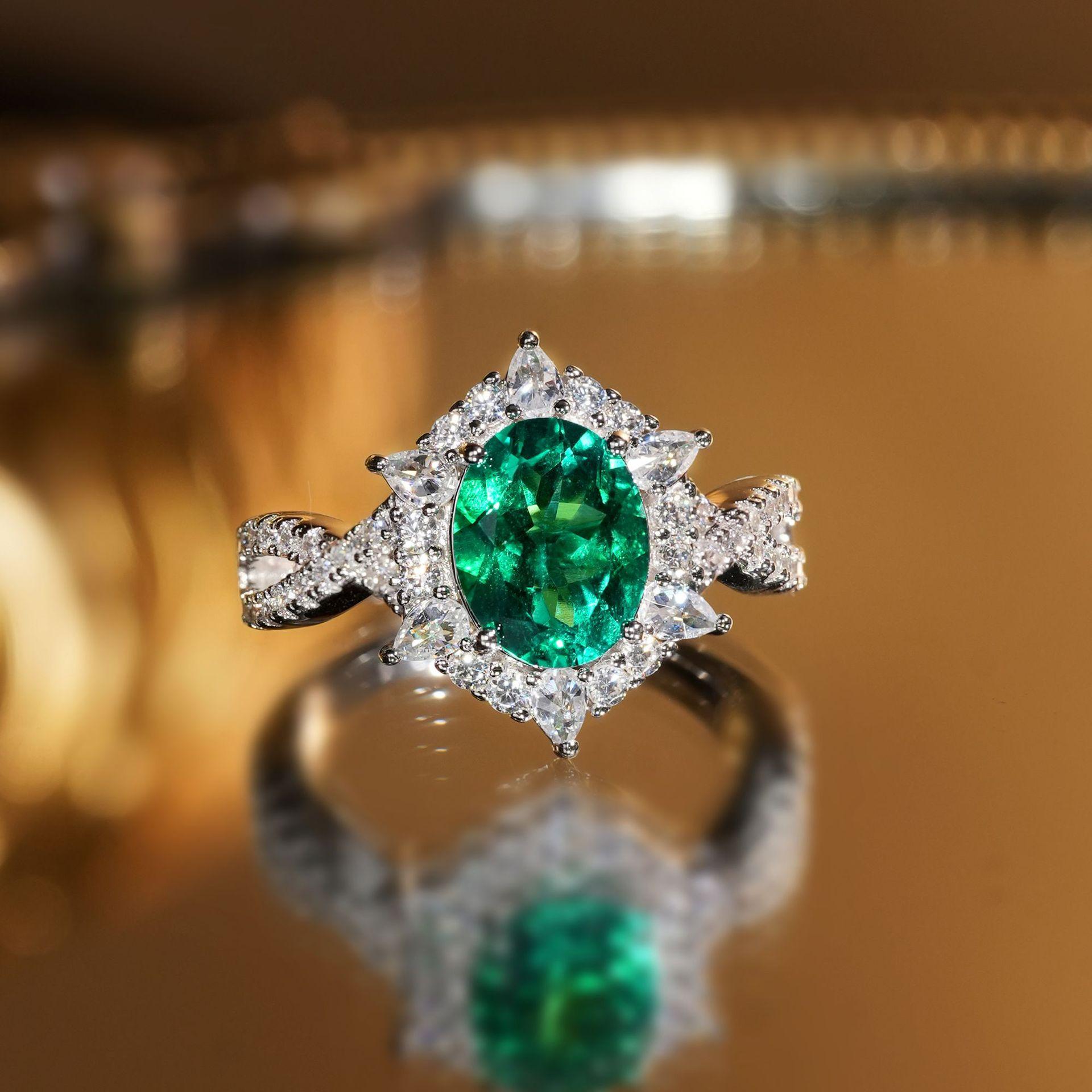 

Высококачественное открытое кольцо, полностью инкрустированное бриллиантами, с зеленым драгоценным камнем, овальный основной камень, легкая роскошь и великолепный подарок на банкет, день рождения 2026 Resizable