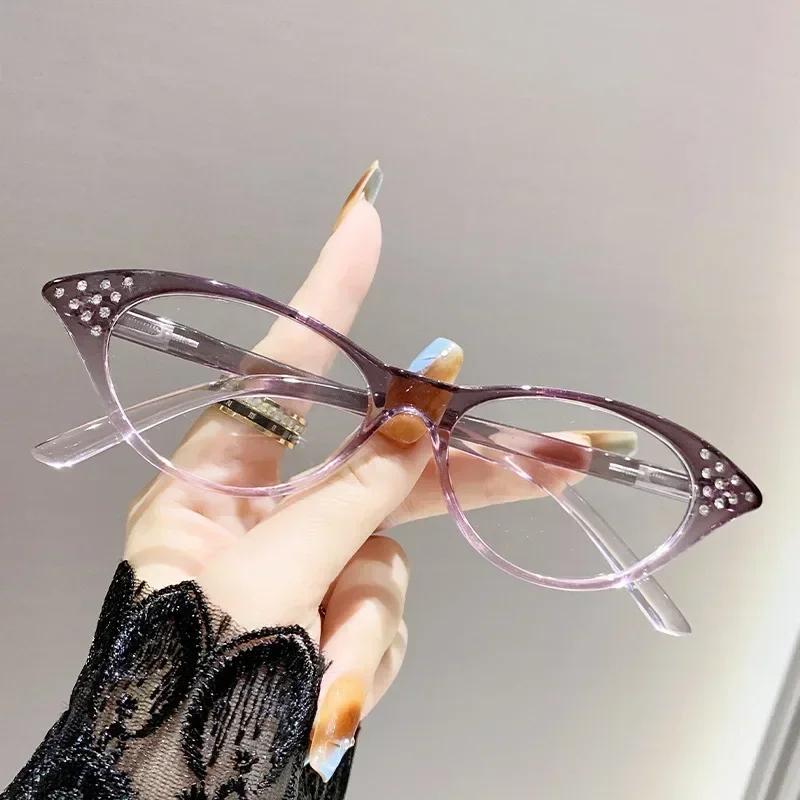 Fashion Diamond Inlaid Ultra Light Anti Blue Light Presbyopia Glasses Cat Eye Frame for Middle Aged and Elderly