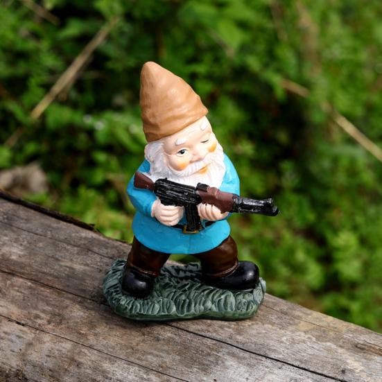 Zahradní střílející trpaslík socha pryskyřice odstřelovač trpaslík ozdoba vojenská trpasličí dekorace
