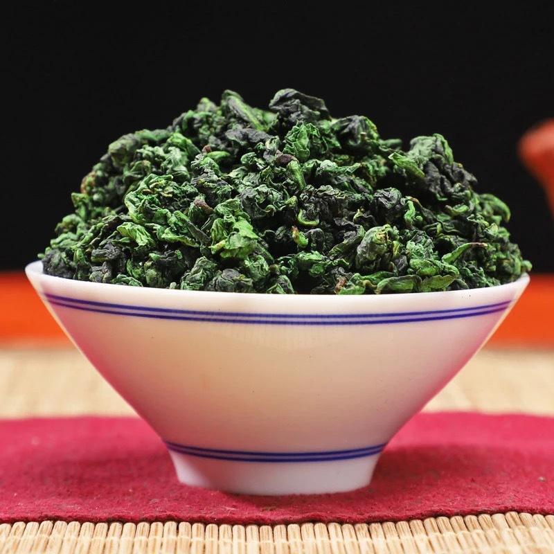 Einzigartige Teearomen: Tieguanyin, Milch-Oolong, Chrysantheme, Pu'er, Lotusblatt, Lebertee, Schwarzer Oolong, Holzkohle-geröstet