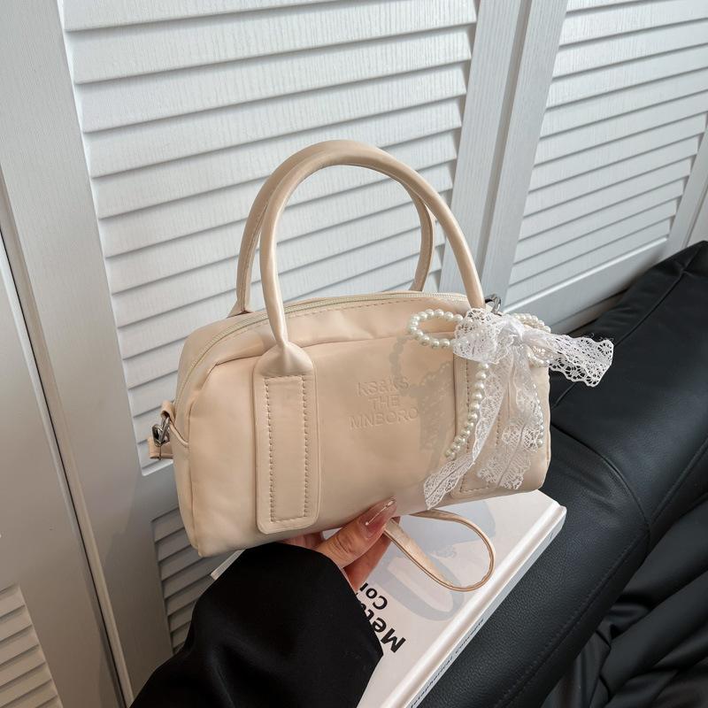 Korean Niche Design Portable Boston Bag 2025 New Temperament Fashion Pillow Bag Simple Ballet Messenger Bag