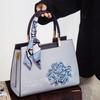 Mother'S Day Gift Embroidery New Chinese-Style Large-Capacity Portable Lady'S Mother Bag Atmospheric High-End Messenger Women'S Bag
