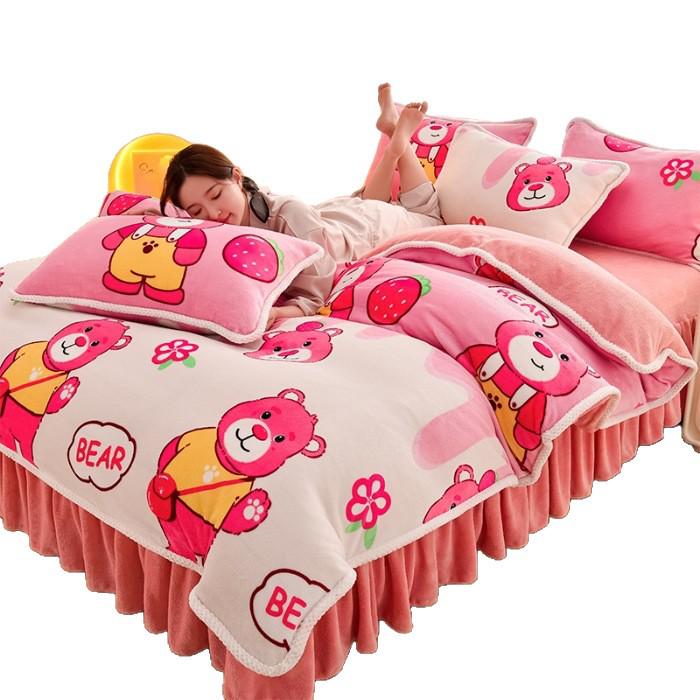 Winter Print Flannel Bed Set: Milk Velvet Duvet Cover & Sheet, Four Pieces
