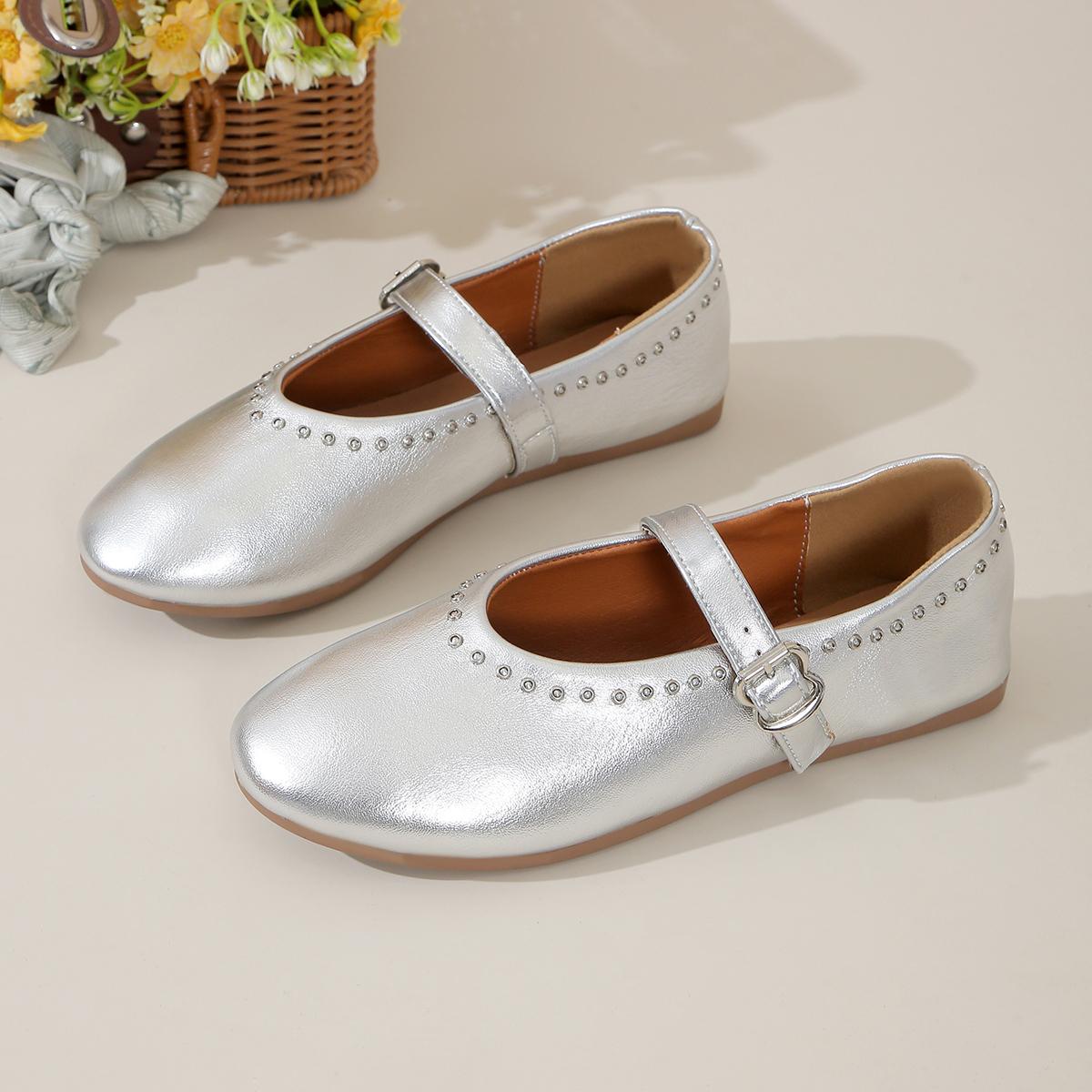 

Женские туфли Мэри Джейн на плоской подошве с серебристыми заклепками, модные, с круглым носком, удобные, с мягкой подошвой, кожаные туфли большого размера 42 42 серебряный