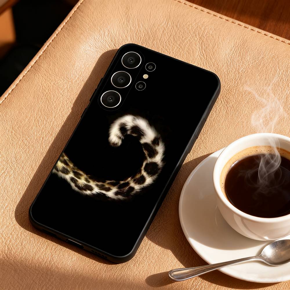 L-Luxury F-Fashion Leopard Print Phone Case For Samsung S26,S25,24,23,22,30,21,10,9,Ultra,Plus,Lite,Black Soft Case