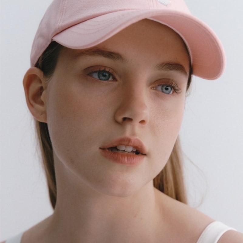 

SALTYFLOWER White Ribbon Embroidered Signature Cap Pink FREE
