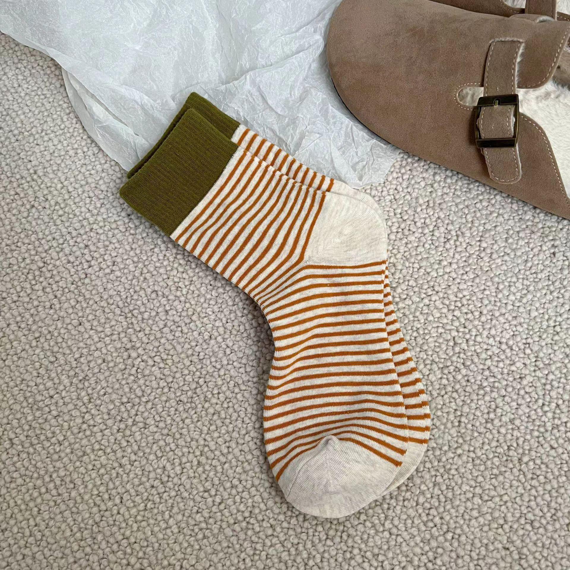 

Women s Autumn/Winter Ribbed Striped Pure Cotton Mid-Calf Slouch Socks Premium