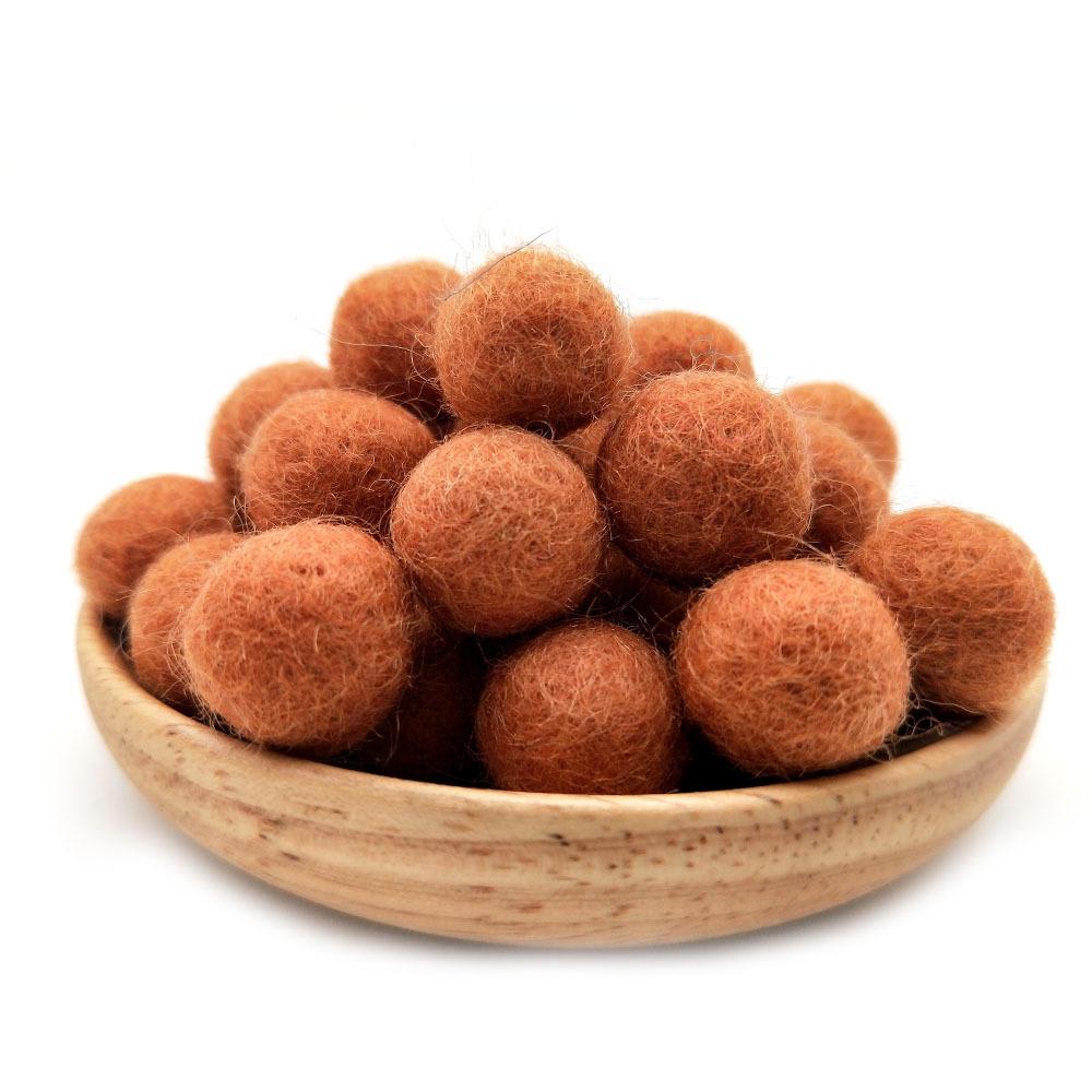 Barevné 2cm vlněné bambulky na vánoční ozdoby a DIY plstění jehlou