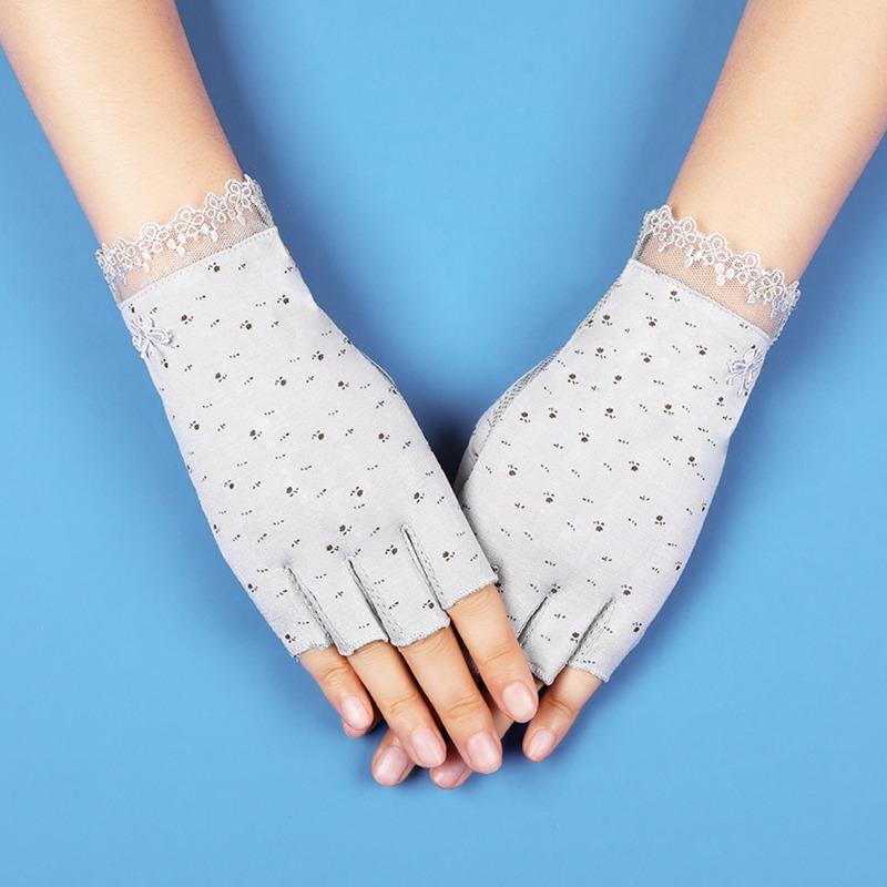 Sunscreen gloves with exposed fingers Thin women's summer driving, cycling, non-slip, anti-ultraviolet, tea picking, manicure, half-finger gloves