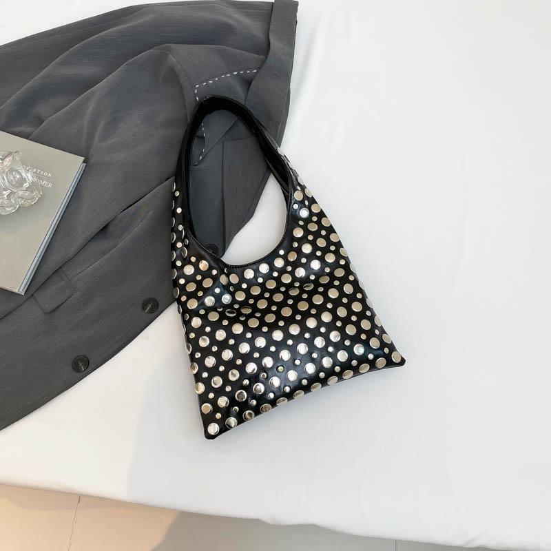 

Сумка через плечо из искусственной кожи с заклепками в стиле ретро для женщин 2025 года, новые сумки и кошельки в стиле панк, женские сумки-хобо подмышками